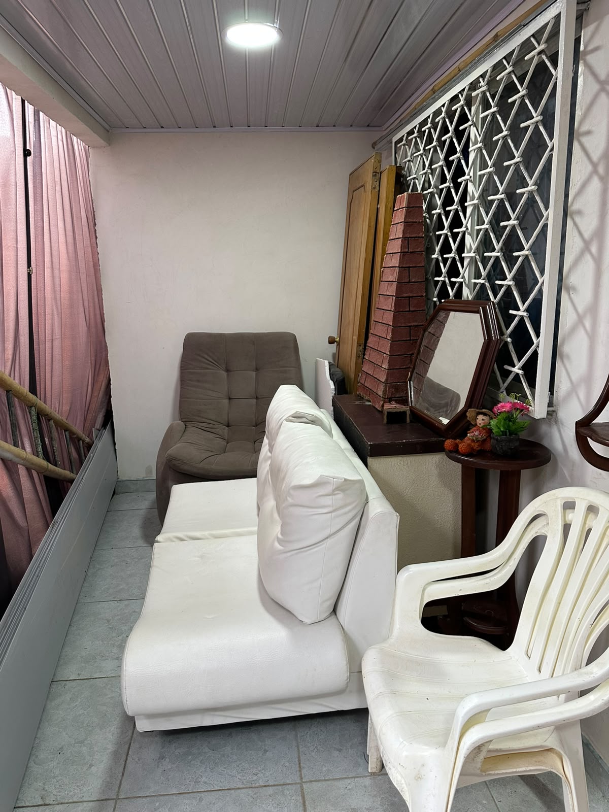 Casa Familiar en el Barrio La Guyana