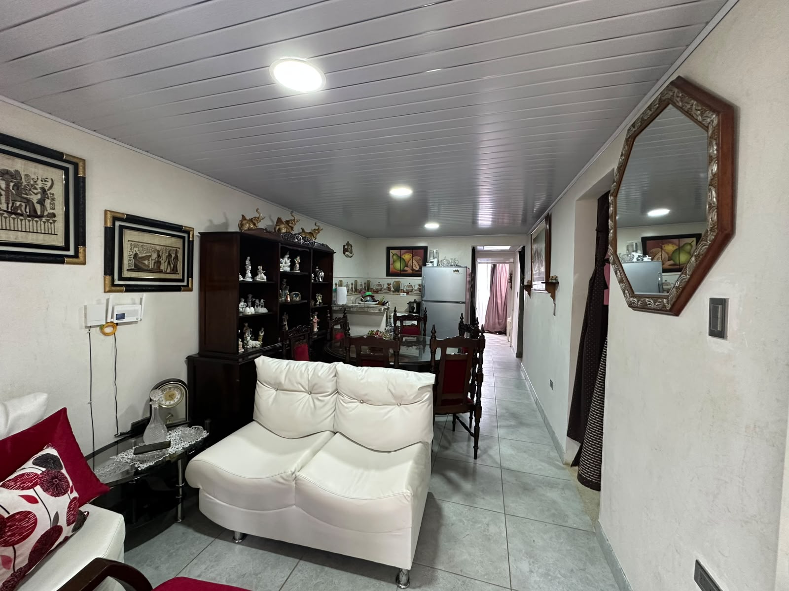 Casa Familiar en el Barrio La Guyana
